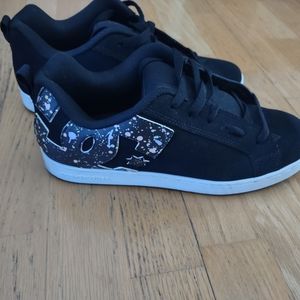 DC shoes